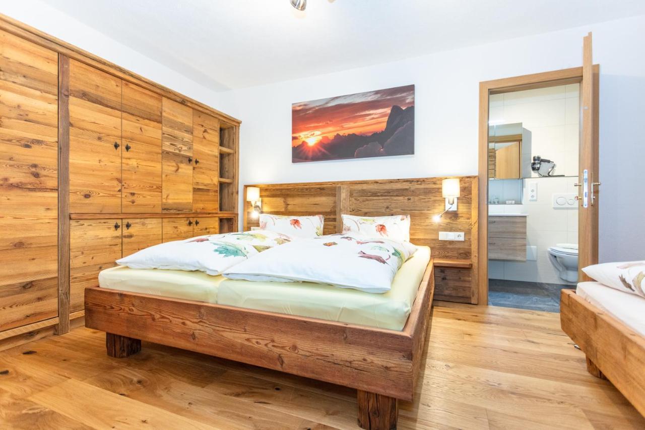Gasthof St. Adolari Hotel Санкт Улрих ам Пилерзее Екстериор снимка
