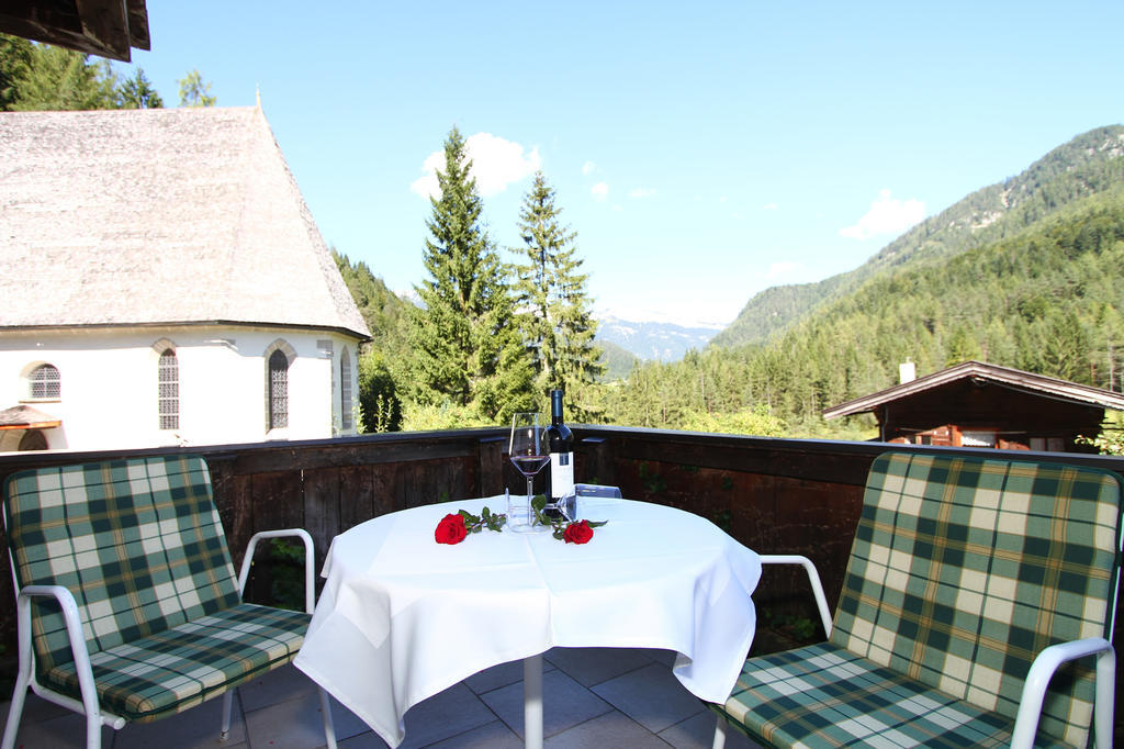 Gasthof St. Adolari Hotel Санкт Улрих ам Пилерзее Стая снимка