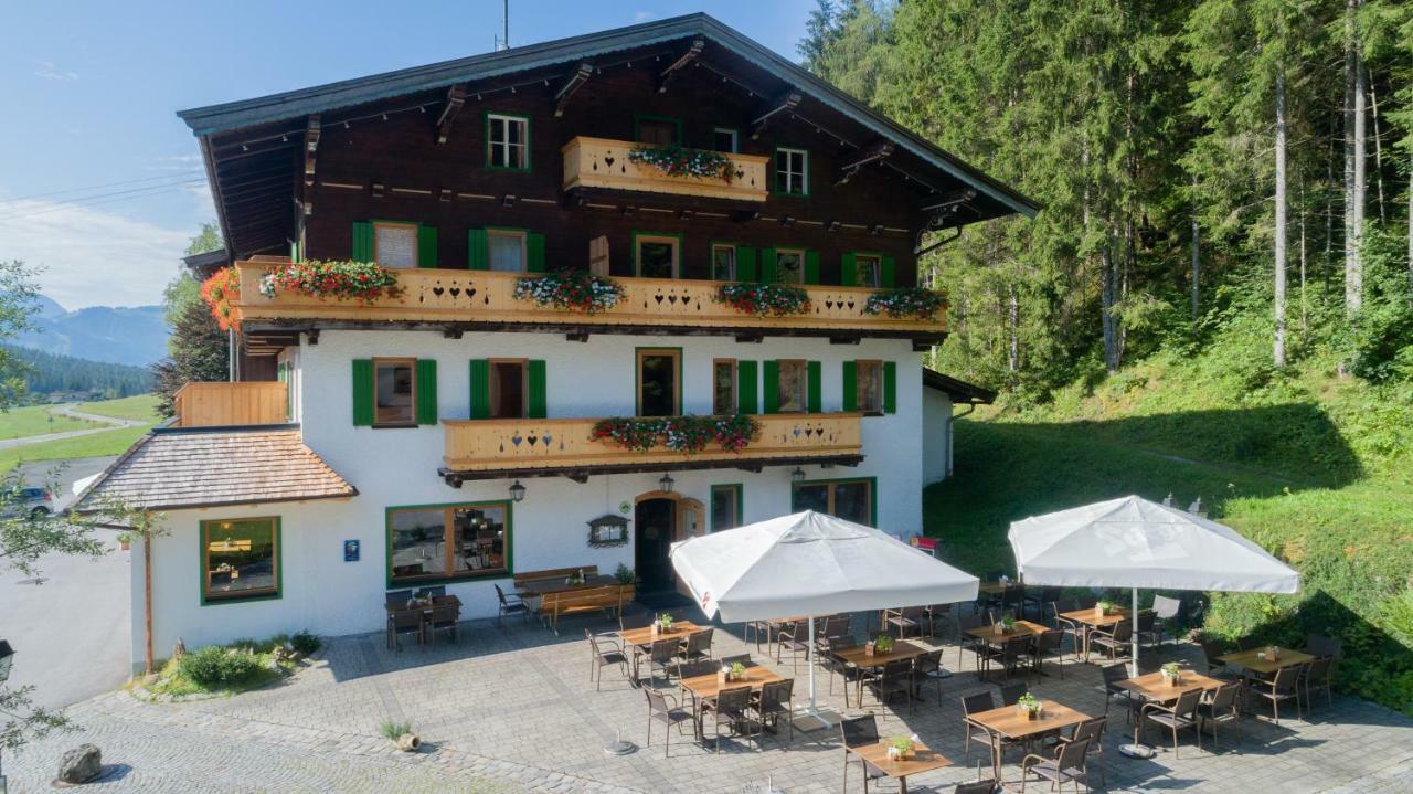 Gasthof St. Adolari Hotel Санкт Улрих ам Пилерзее Екстериор снимка