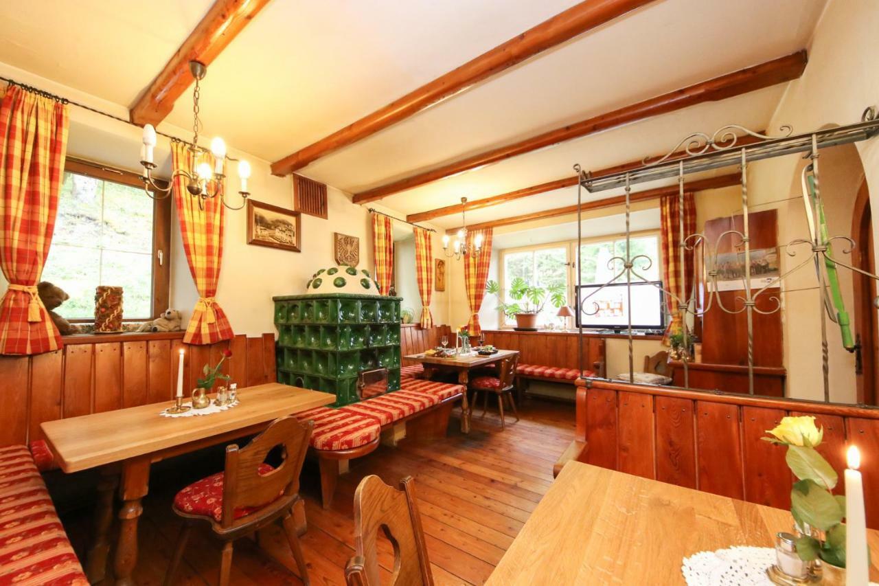 Gasthof St. Adolari Hotel Санкт Улрих ам Пилерзее Екстериор снимка