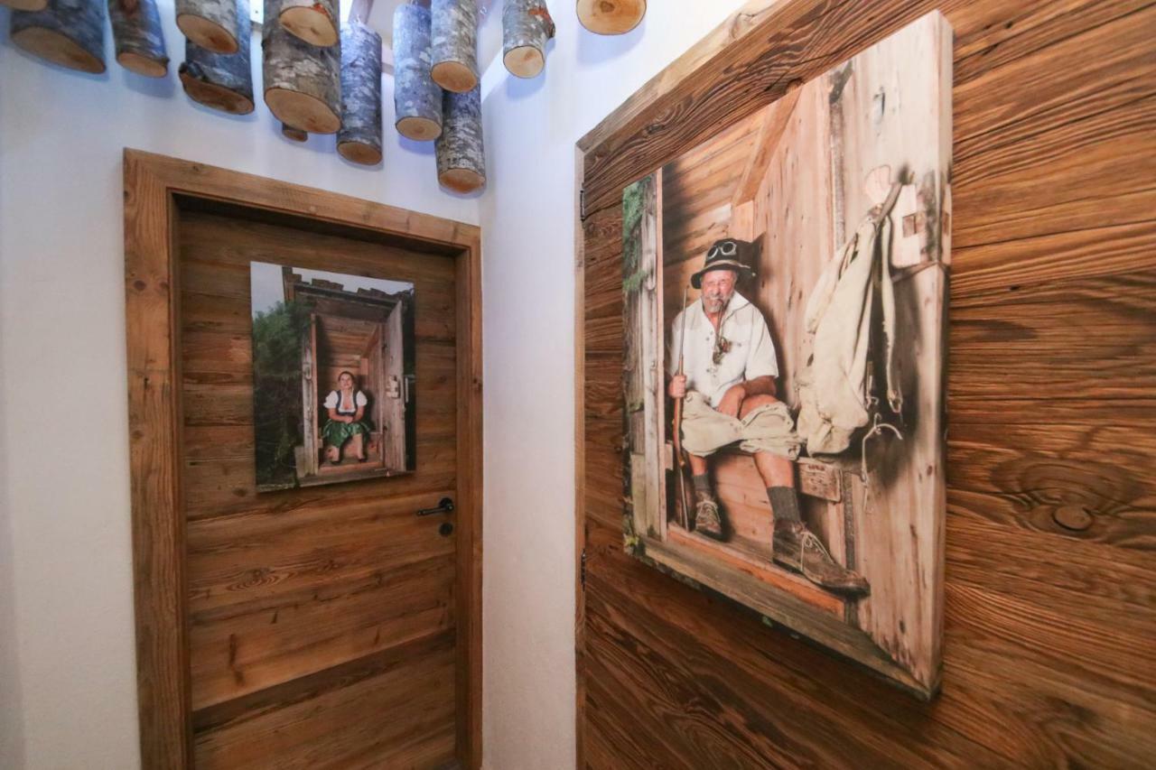 Gasthof St. Adolari Hotel Санкт Улрих ам Пилерзее Екстериор снимка